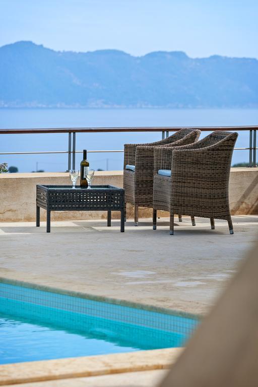Olivia'S Villas Of Luxury Kalivia  Exterior photo