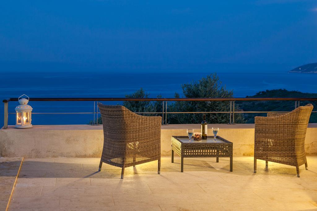 Olivia'S Villas Of Luxury Kalivia  Exterior photo