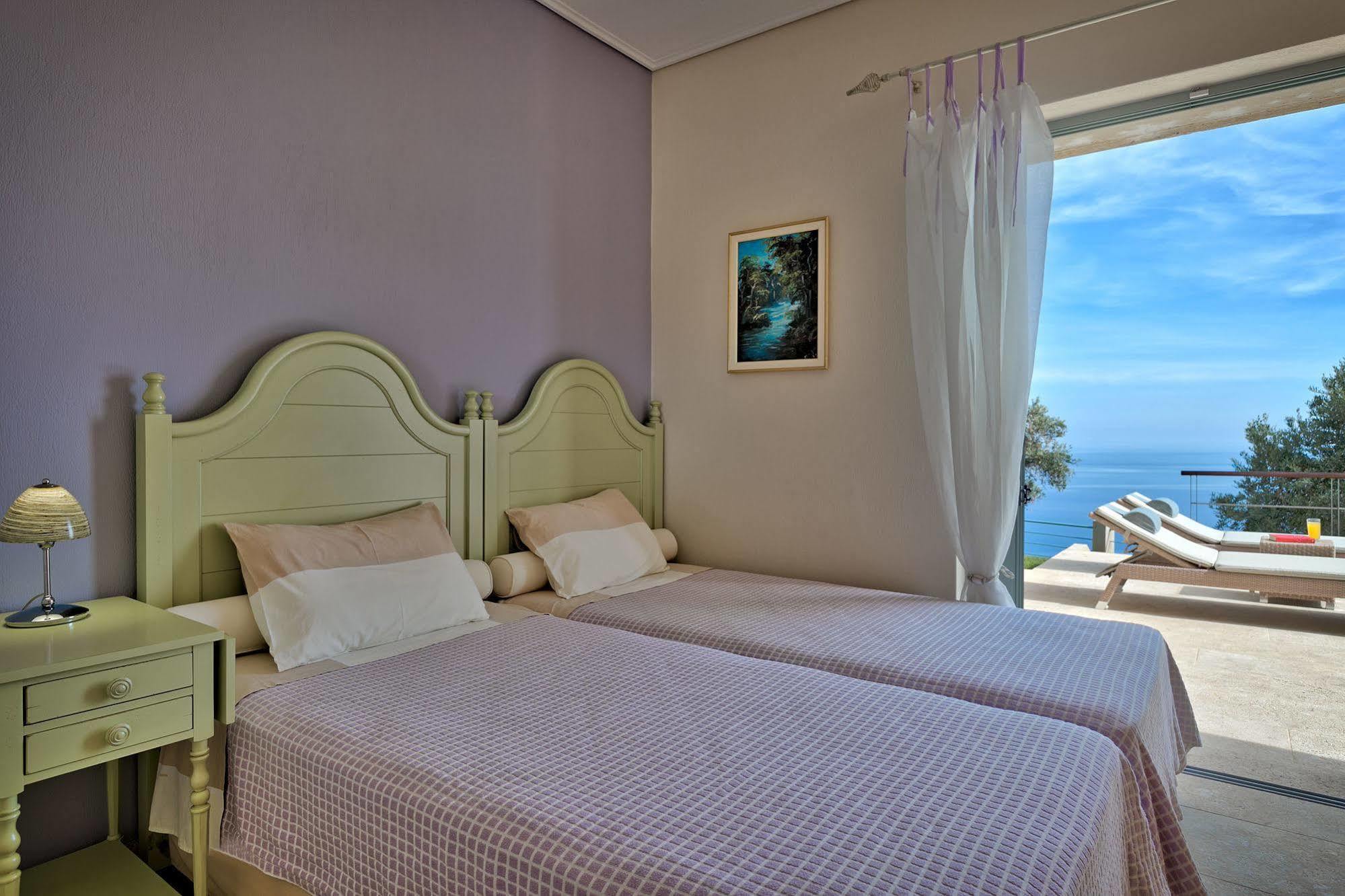 Olivia'S Villas Of Luxury Kalivia  Exterior photo