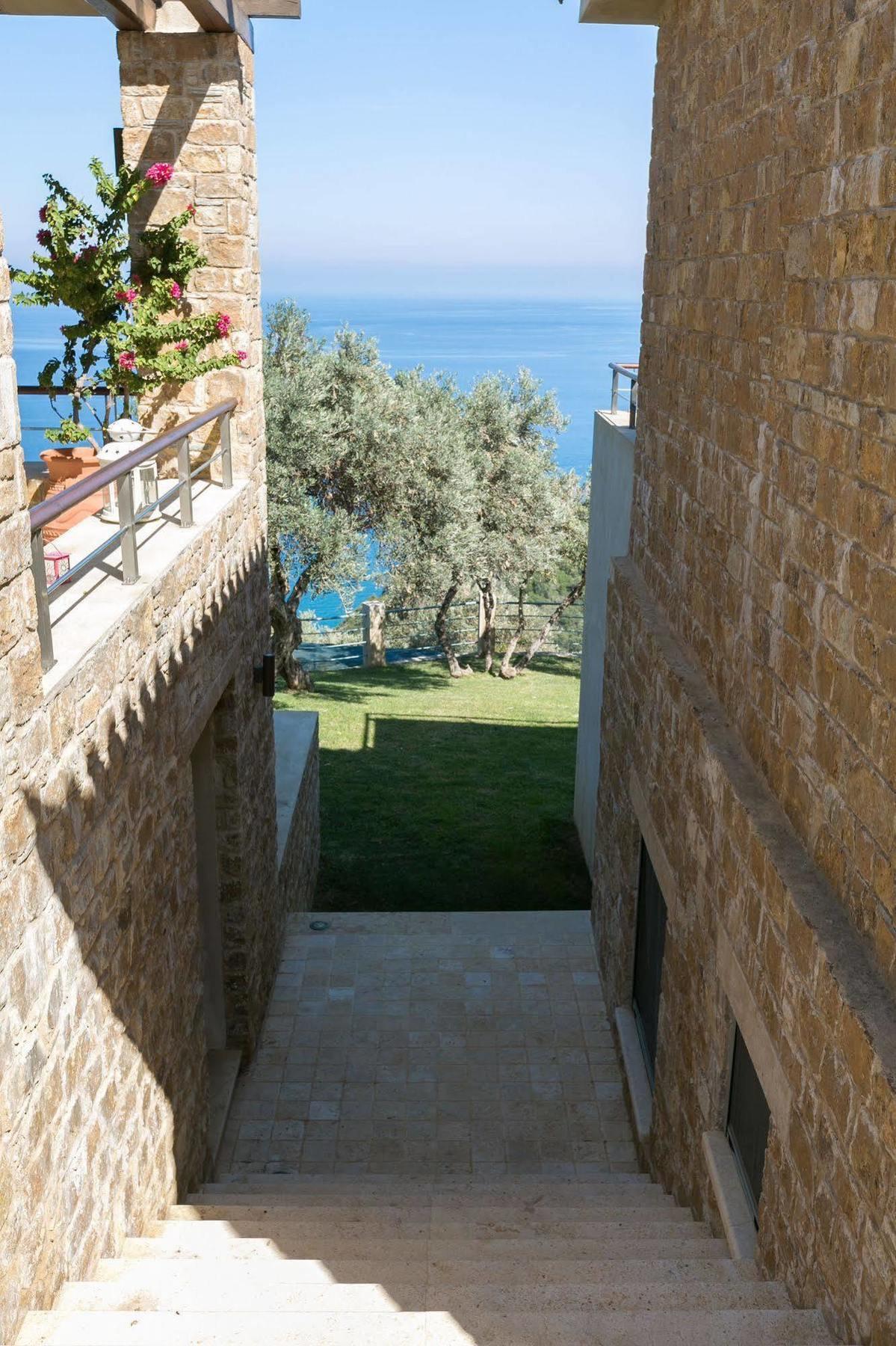 Olivia'S Villas Of Luxury Kalivia  Exterior photo